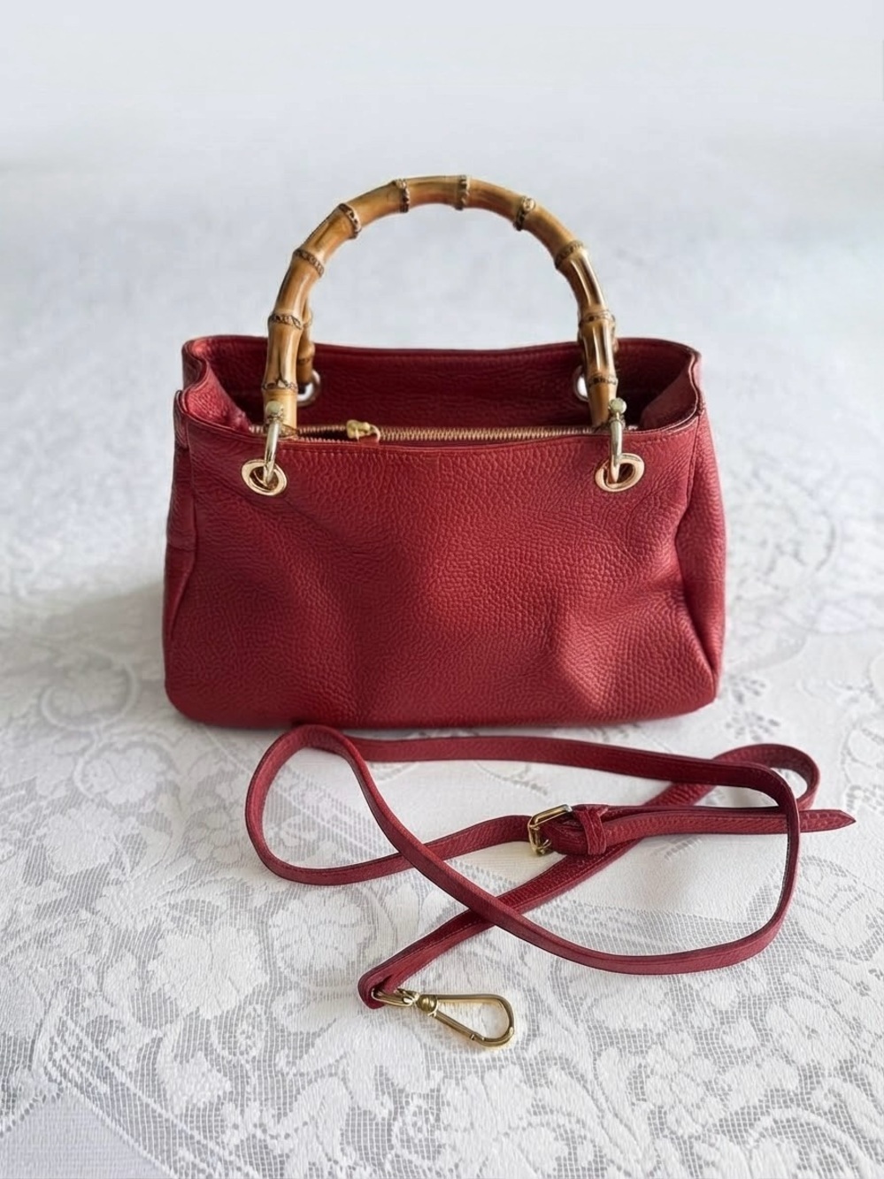 UNO ALLA VOLTA Italy Red Pebble Leather Bamboo Handle Satchel Crossbody Handbag